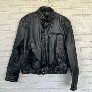 Bermans Vintage 1980s Leather Black Leather 44L Bomber Moto Jacket